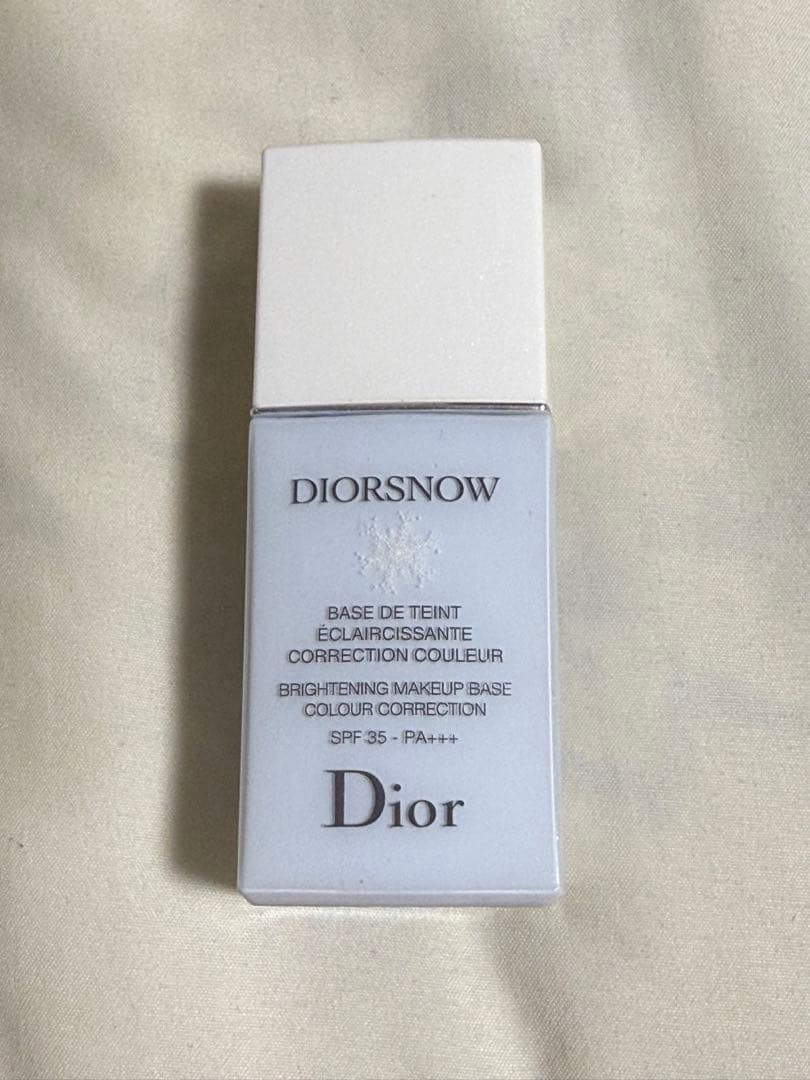 Diorフォエヴァーフルイドグロウ1CR＆ Diorスノーuvベース ブルー