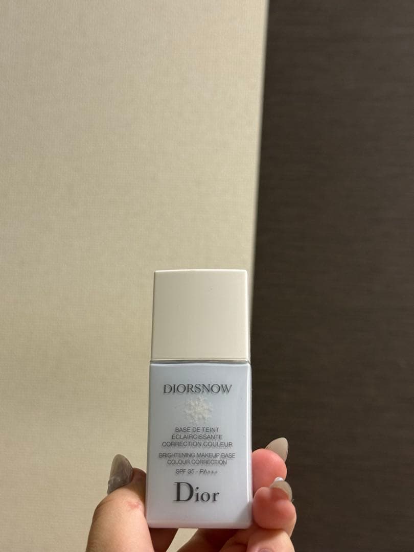 Diorフォエヴァーフルイドグロウ1CR＆ Diorスノーuvベース ブルー