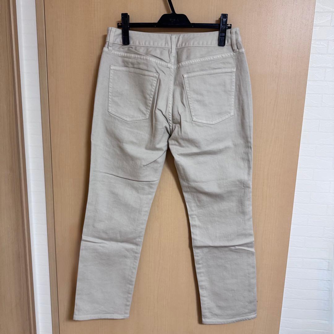 23区DENIMデニムパンツ 44 アイボリー、生成り 色番号002タグ付き新品