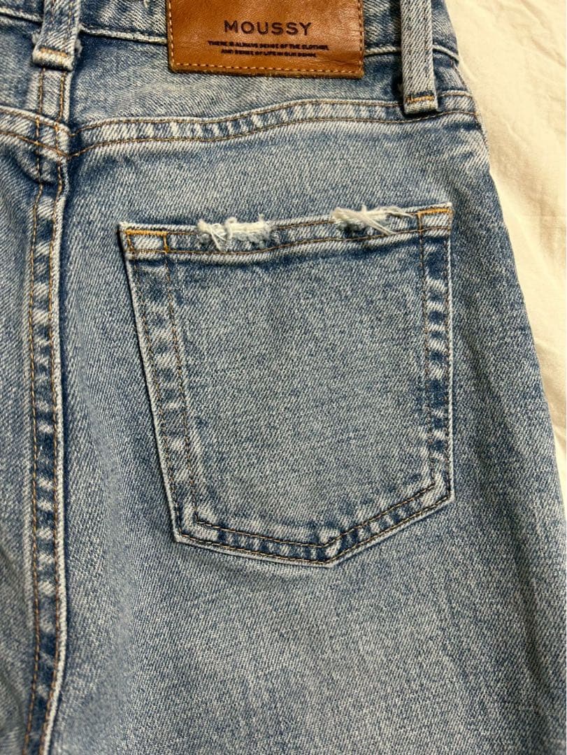 【お値下げ可】　MOUSSY MVS FLARE 23