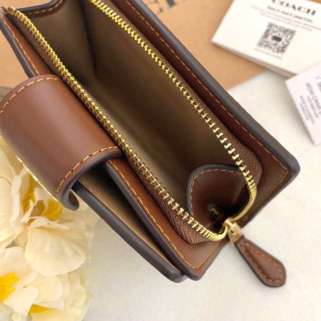 新品　正規品☆COACH コーチ　折り財布　ライトブラウン　レザー　二つ折り財布