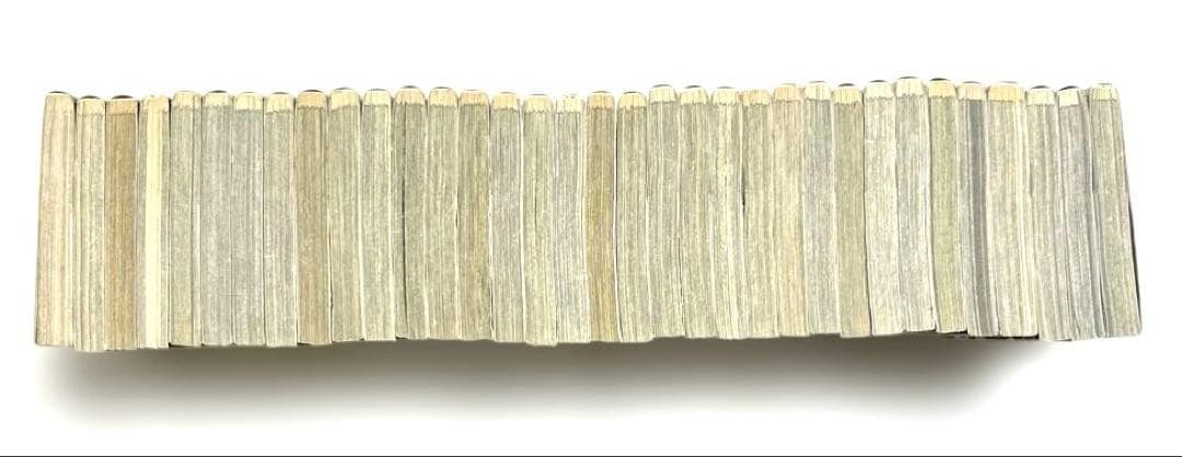 「進撃の巨人」全巻を含む関連コミックス豪華セット　合計６１冊セット