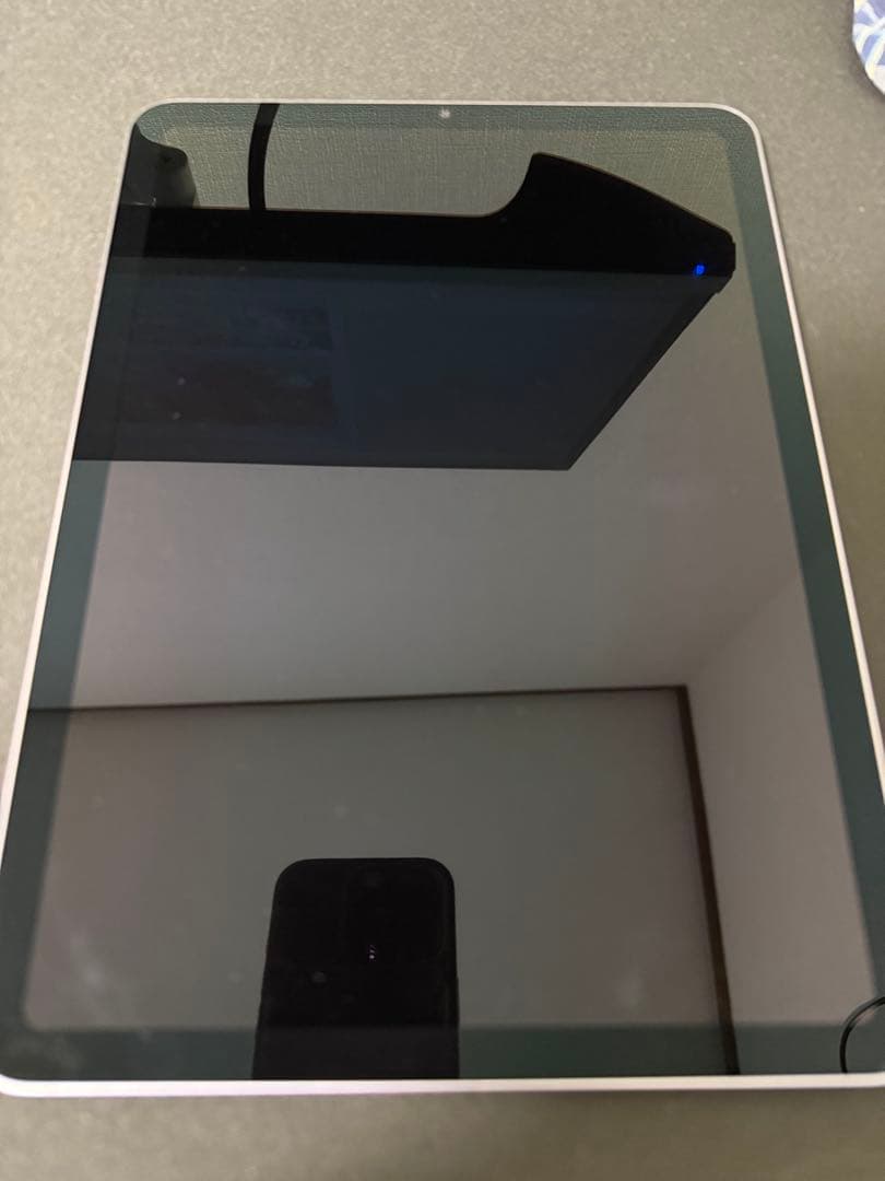 Apple iPad Air (第５世代) Wi-Fi 64GB パープル