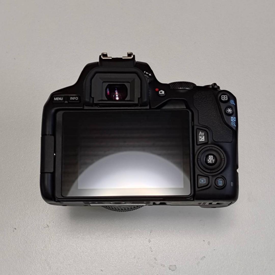 美品 Canon EOS kiss X10 一眼レフカメラ ダブルズー厶キット