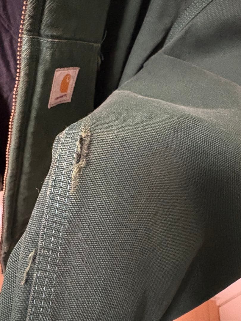Carhartt グリーン アクティブジャケット