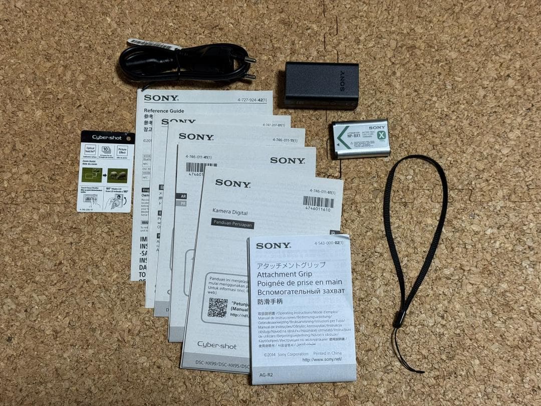 【中古】SONY DSC-WX800 デジタルカメラ（海外版）+ACC-TRBX