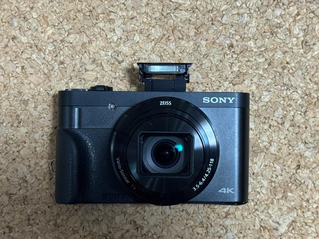 【中古】SONY DSC-WX800 デジタルカメラ（海外版）+ACC-TRBX