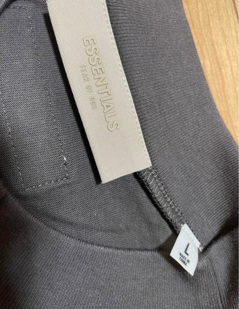 FEAR OF GOD ESSENTIALSフィアオブゴッド　1977 Tシャツ
