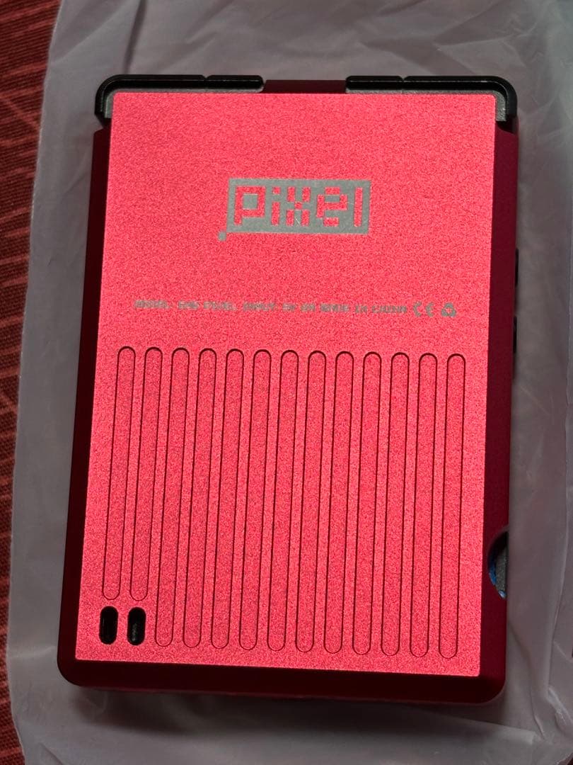 GKD Pixel レッド　64GB