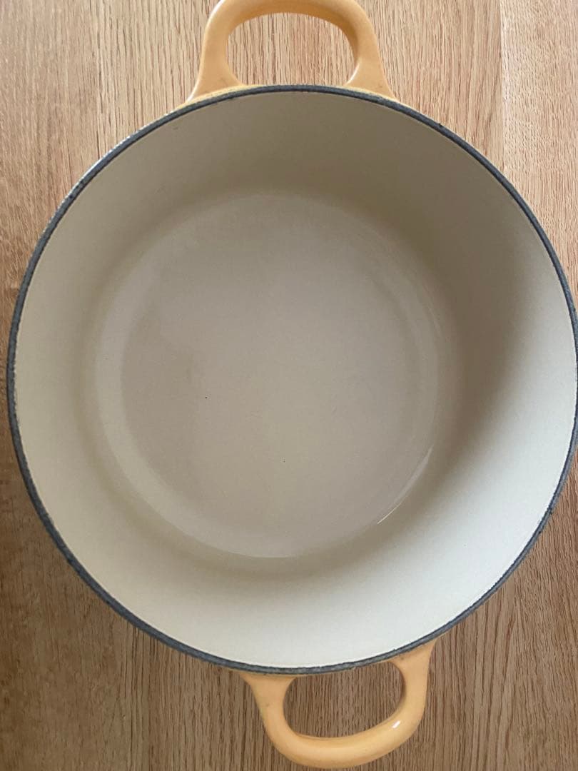 LE CREUSET イエロー　鍋 22cm
