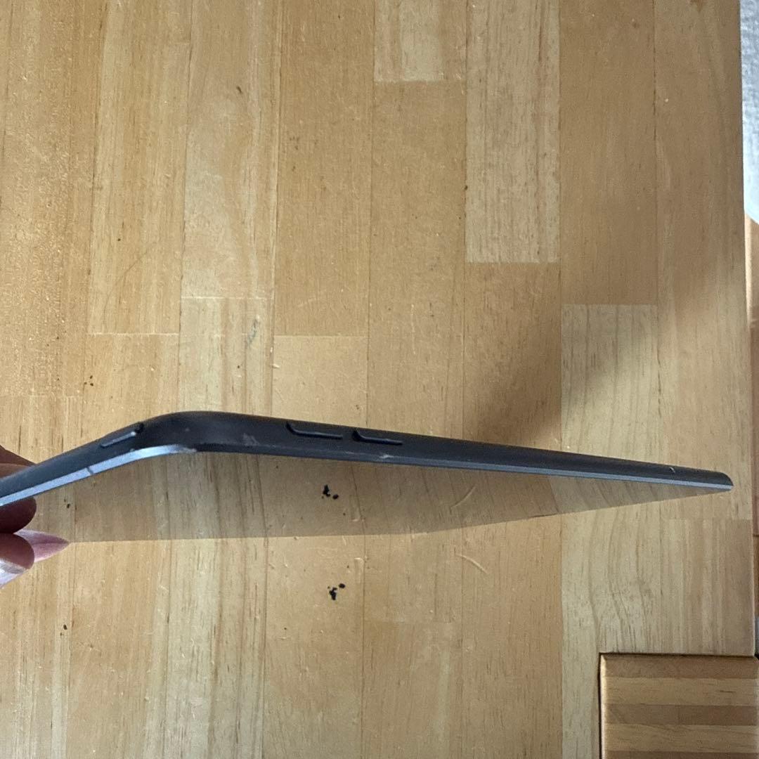 iPad mini5 64GB セルラー 本体のみ 傷あり SIMロック不明