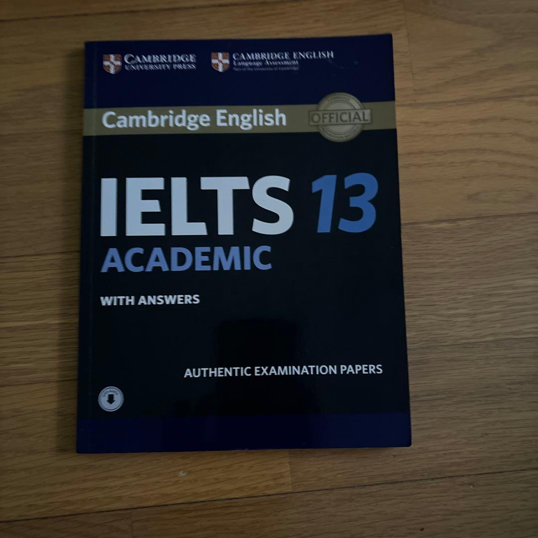 IELTTS WRITING とIELTTS11〜13 ４冊セット