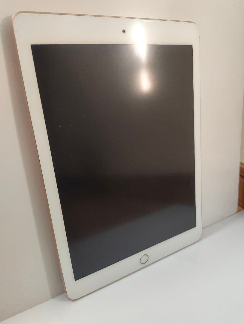 iPad 9.7インチ 第6世代 128GB ジャンク リファービッシュ品