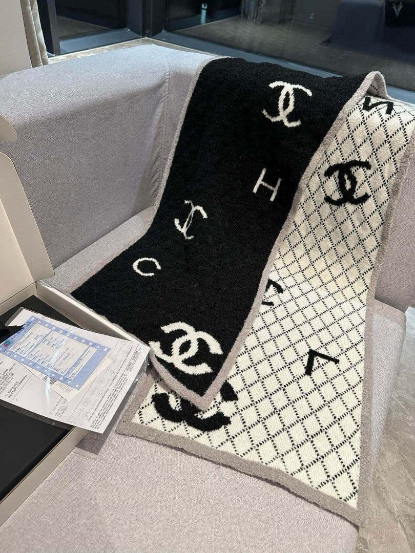 CHANEL　シャネル　マフラー　180×32cm