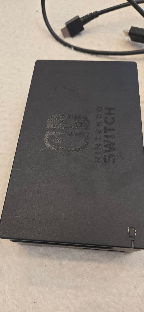 【不具合、動作可能】Nintendo Switch 本体 赤/青 Joy-Con