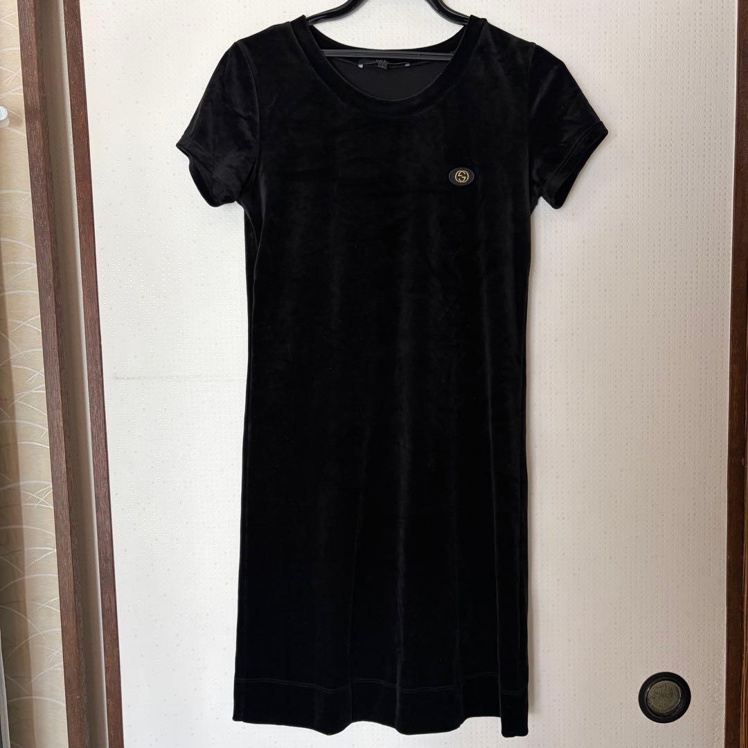 『値下げ中！』【GUCCI】半袖ベロアワンピース