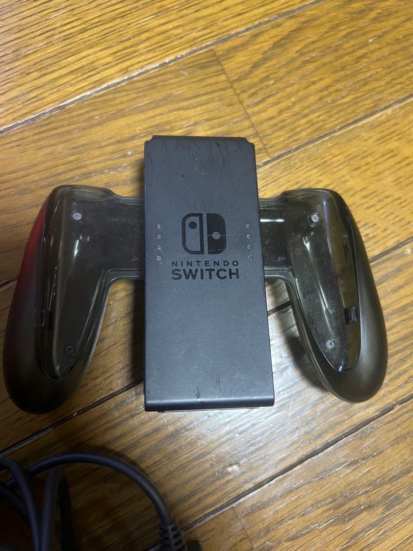 Nintendo Switch ニンテンドースイッチ　ピカチュウコントローラー付