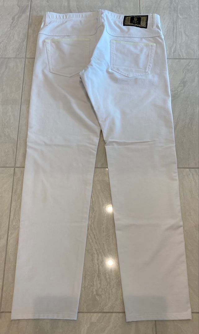 MARK&LONA ホワイトパンツ Size50