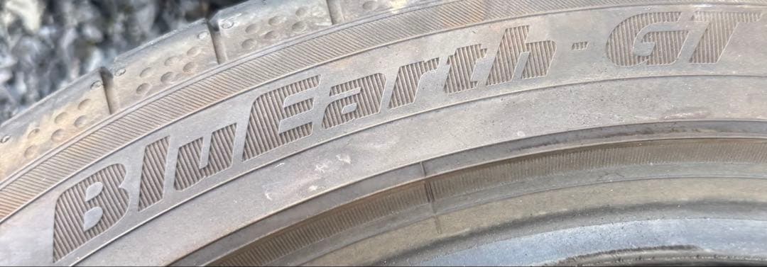 24年製YOKOHAMA 215/45R17 夏タイヤ4本セット