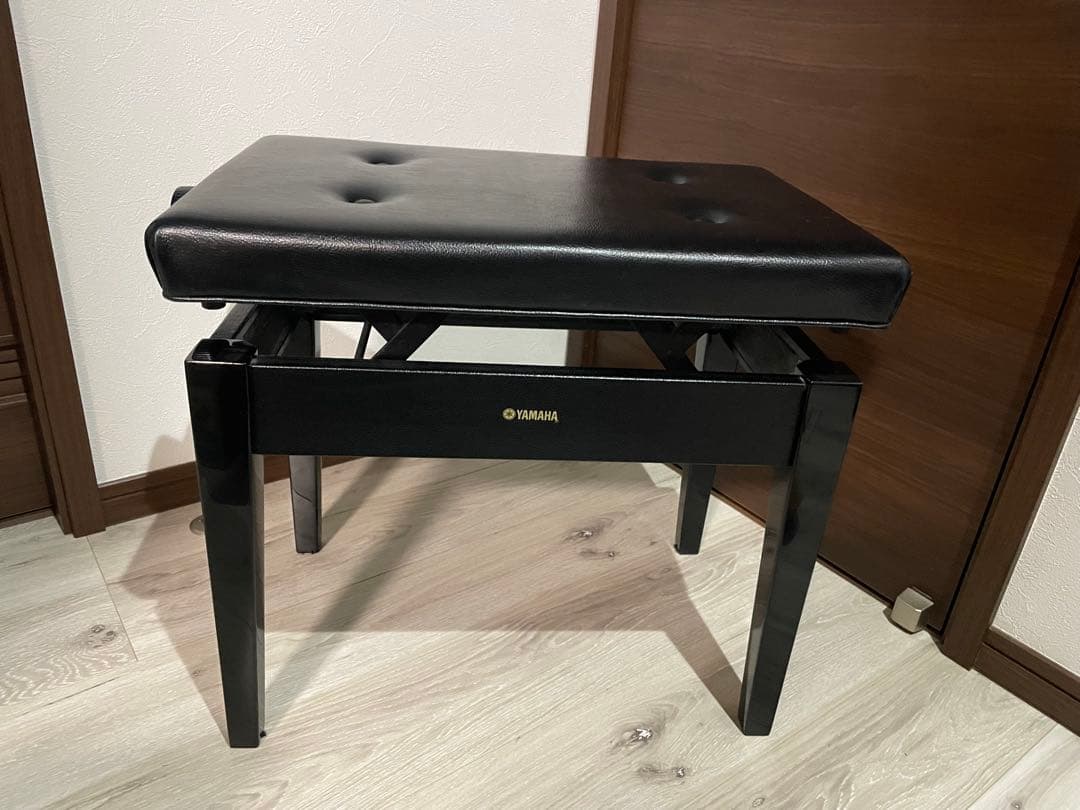 中古美品 YAMAHA.ピアノ椅子.ブラック NO.51