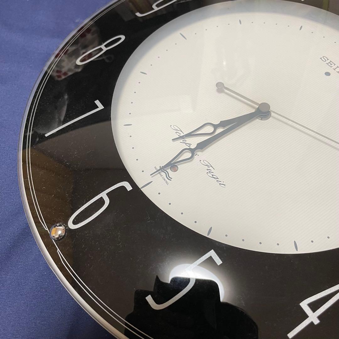 SEIKO 電波掛け時計 ブラック 直径30cm