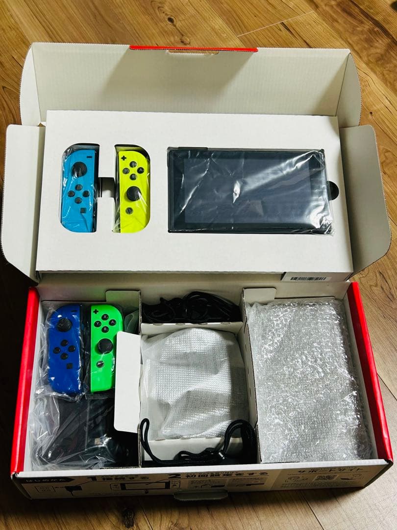 Nintendo Switch SDカード64G ケース付