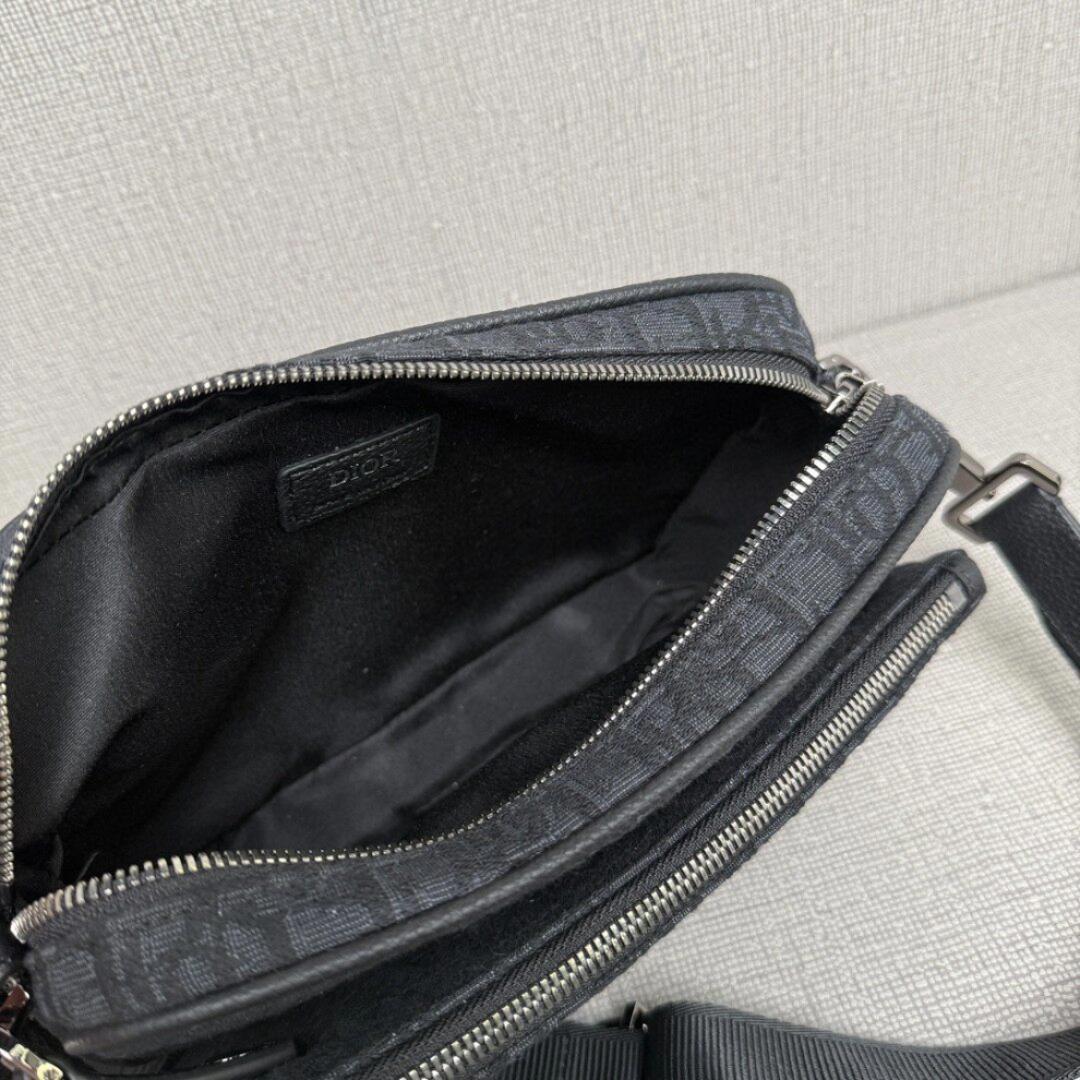 極美品！キャンバス　サドルバッグ　メンズ　ブラック~~~