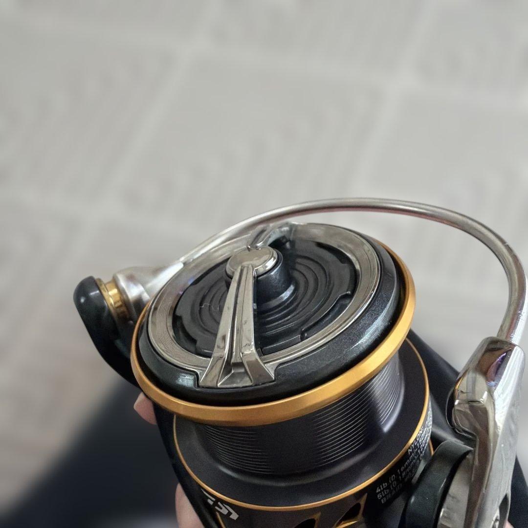 21CALDIA LT 2500S-XH スピニングリール