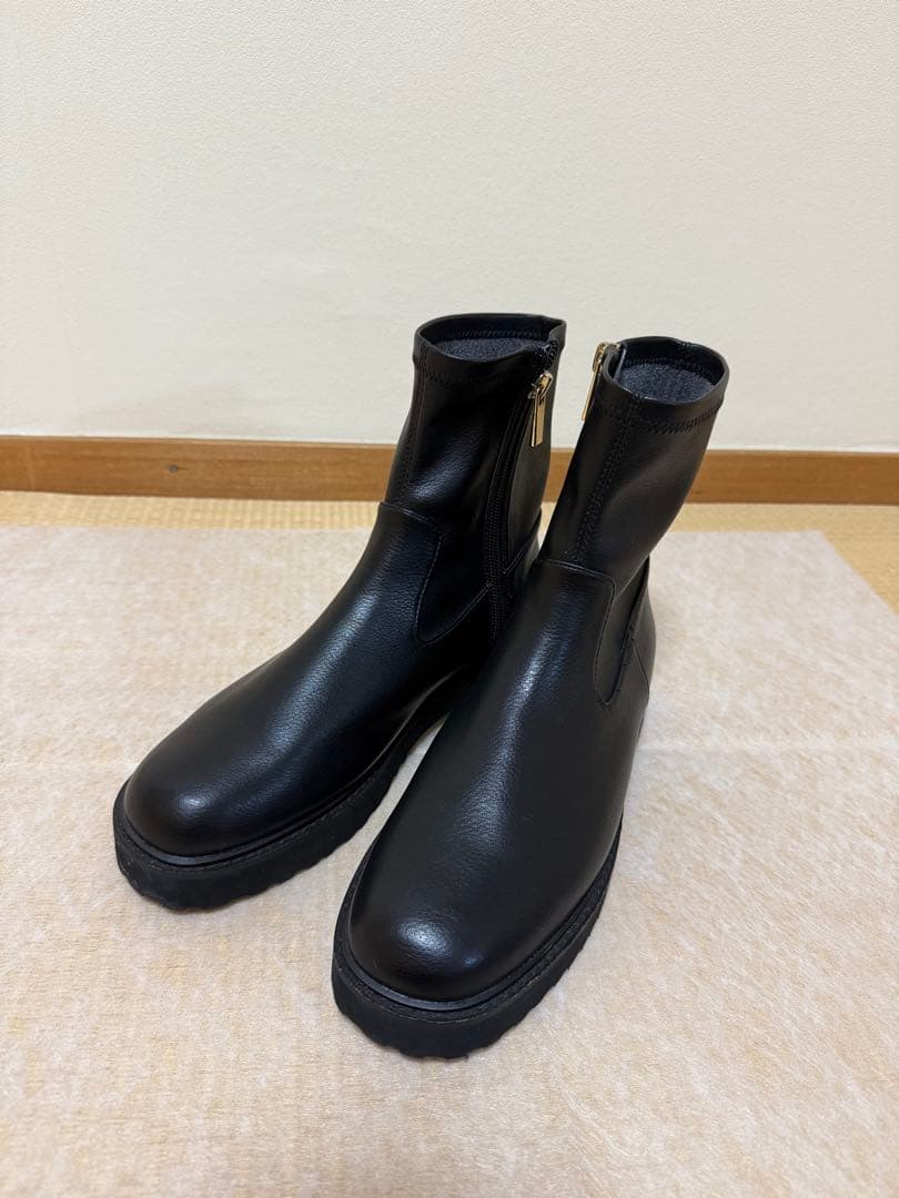 Le Talon ショートブーツ　Mサイズ