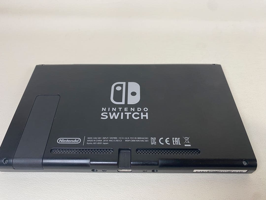 Nintendo Switch 2018年製　本体のみ