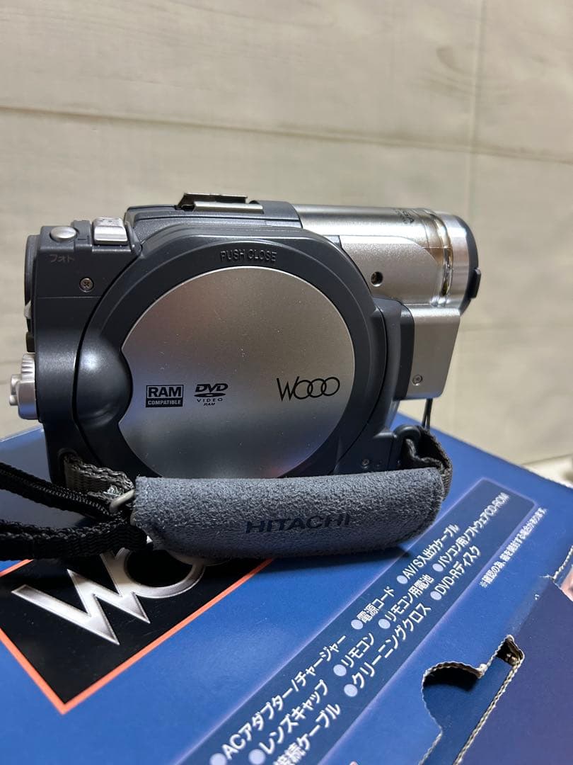家電 HITACHI Woo DVDカメラ DZ-GX3200 予備バッテリー付