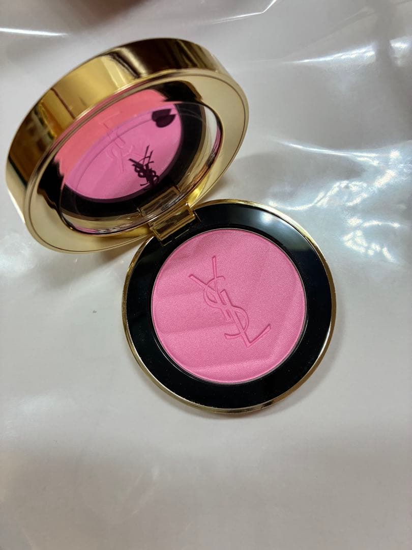 YSL パウダーチーク ピンク 42