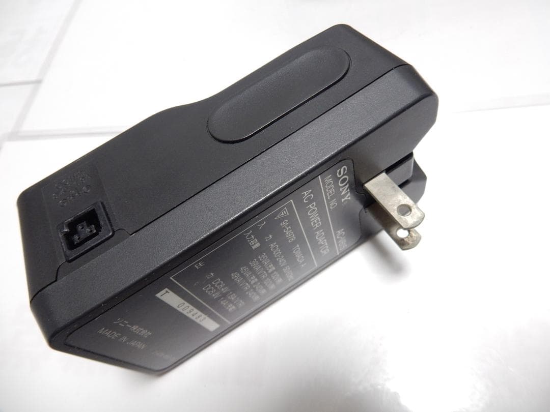 訳有り動作品　Mini DV　ソニーデジタルビデオカメラ　 DCR-TRV7