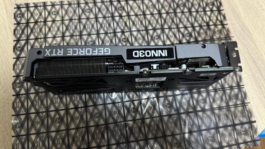 INNO3D GeForce RTX グラフィックボード 8GB