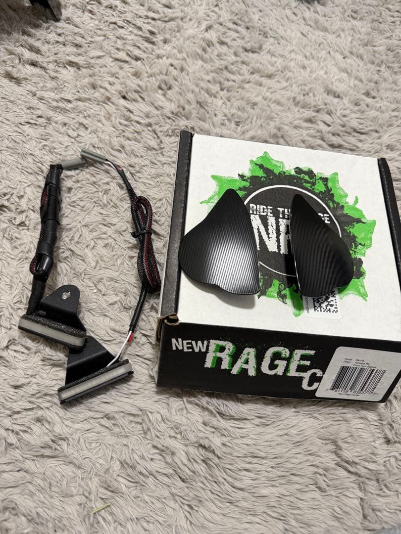 NEW RAGE CYCLES YZF-R6 ウィンカー ミラーキャップ