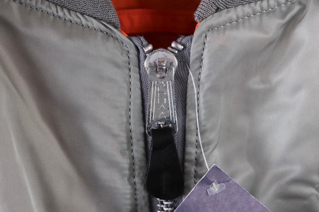出*m様 デッドストックALPHA INDUSTRIES MA-1 ベストシルバ