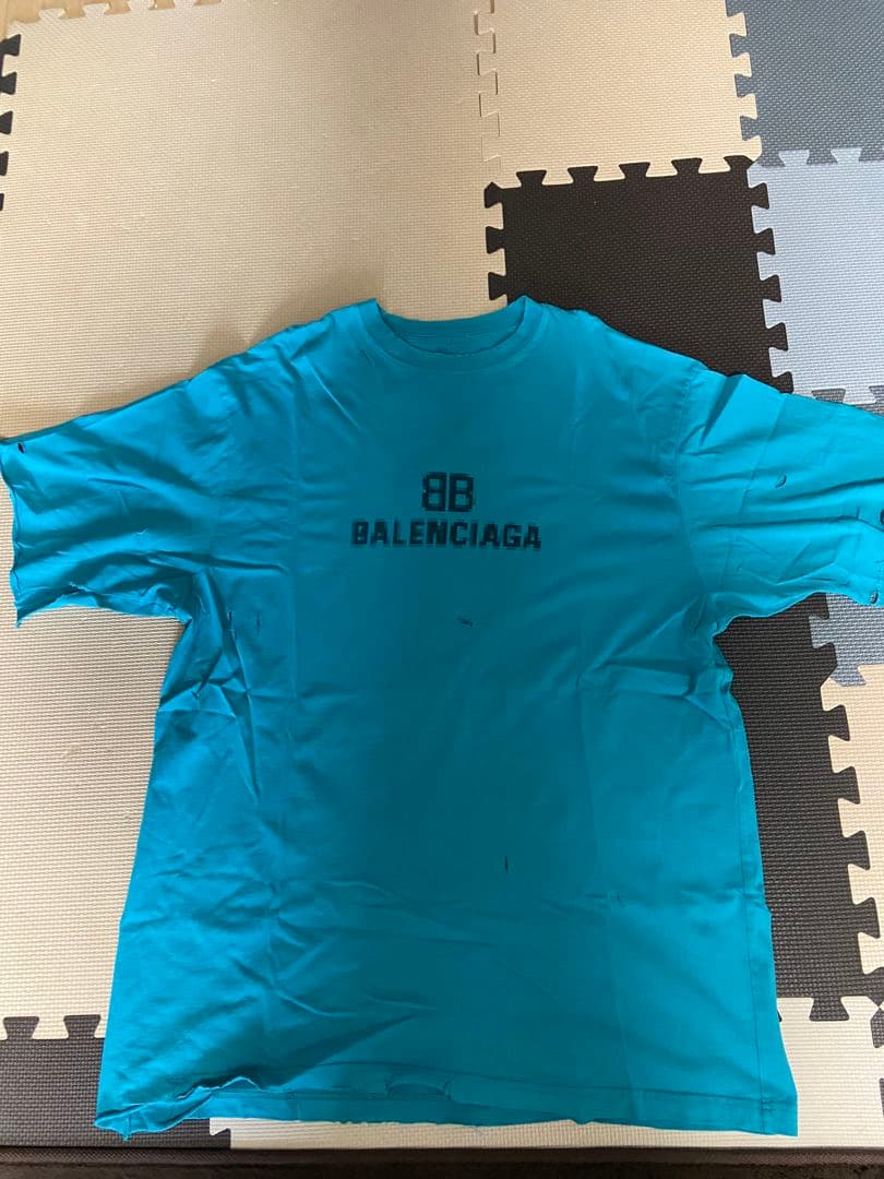 BALENCIAGA ロゴ Tシャツ オーバーサイズ　ダメージ加工　今日まで出品