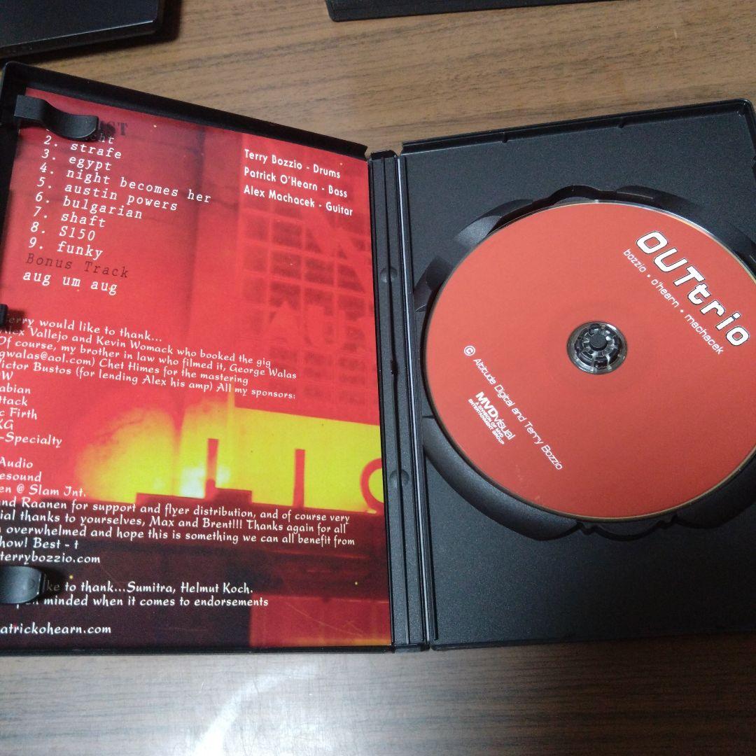 Out Trio　DVD