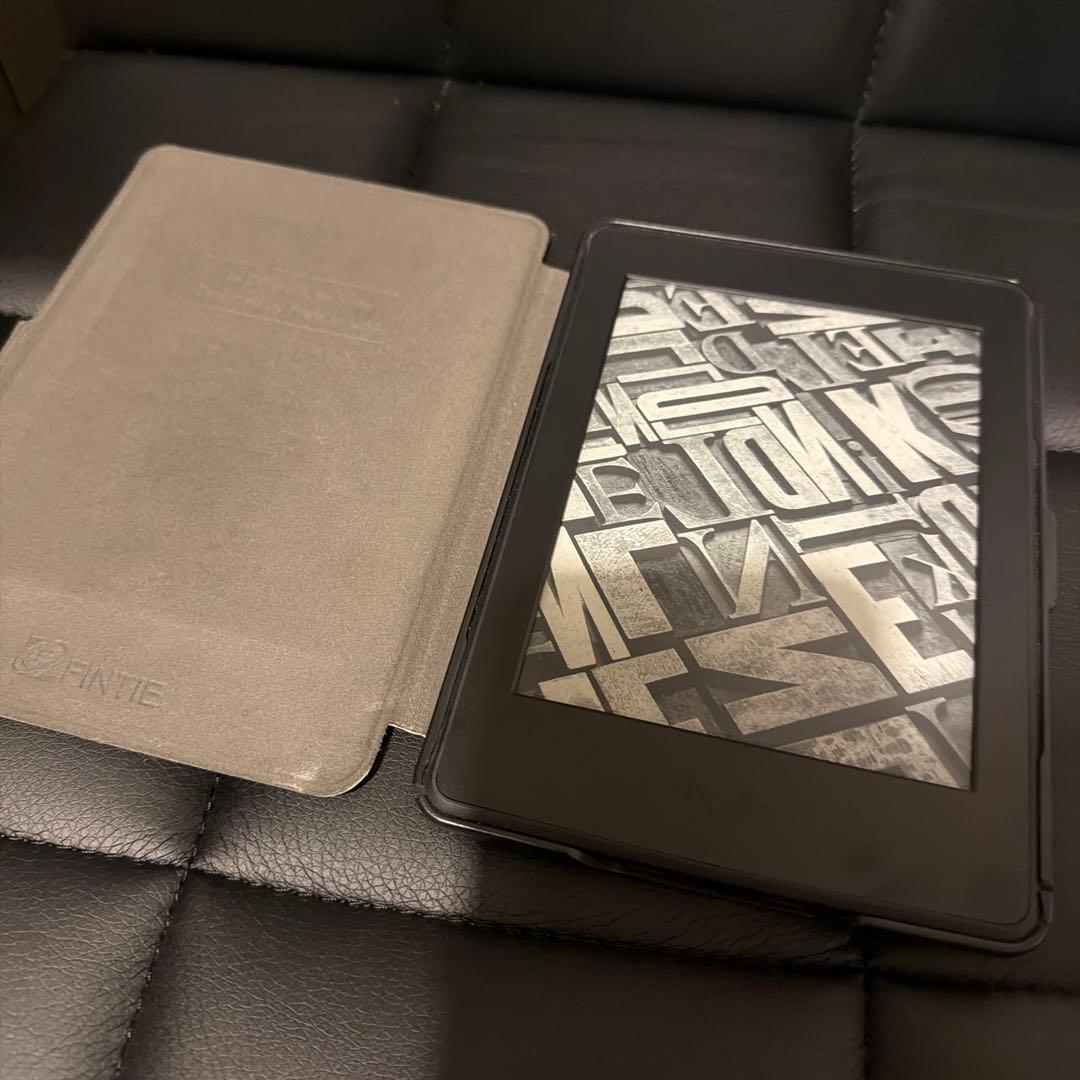 Kindle Paperwhite 第7世代 4GB カバー付き