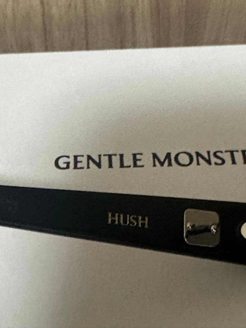 ジェントルモンスター　GENTLE MONSTER HUSH Jennie
