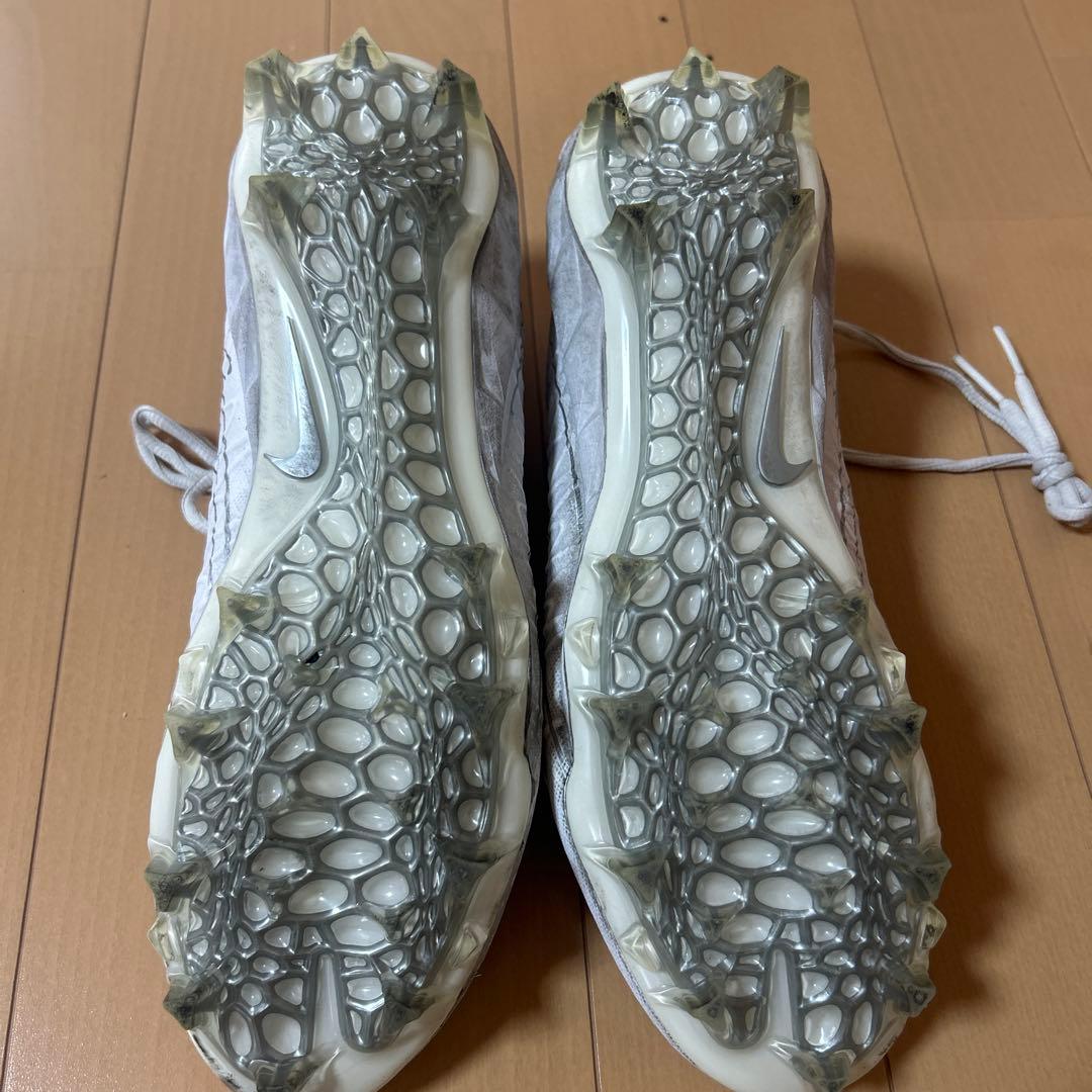 アメリカンフットボールスパイク