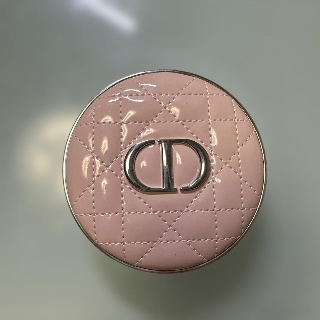 Dior クッションファンデーション ピンク　0N