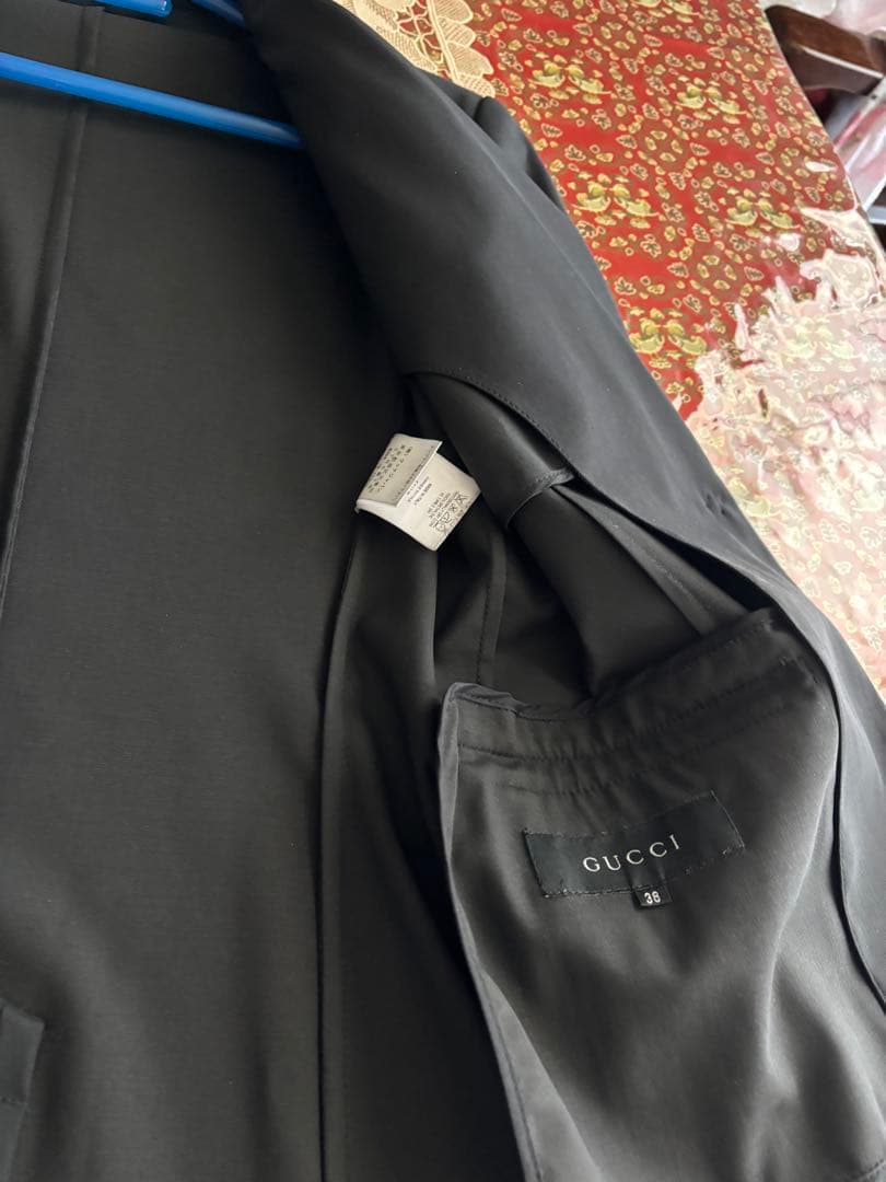 グッチのジャケット、38、GUCCIのアクセサリーピン付き