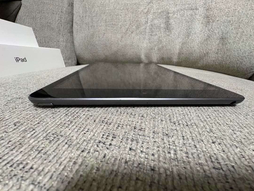 iPad 第9世代 64GB Wi-Fi スペースグレイ 10.2インチ