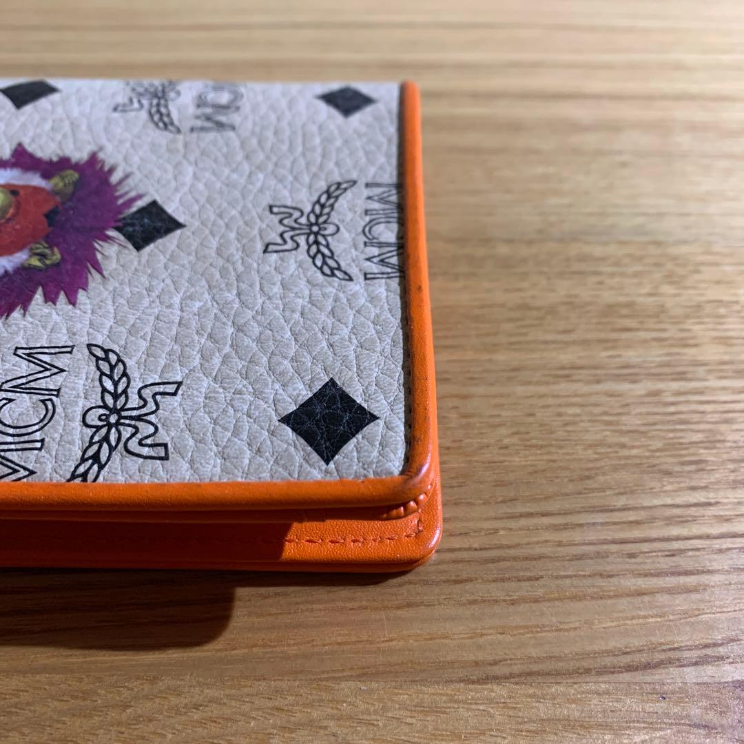MCM パスポートケース ライオン ベージュオレンジ