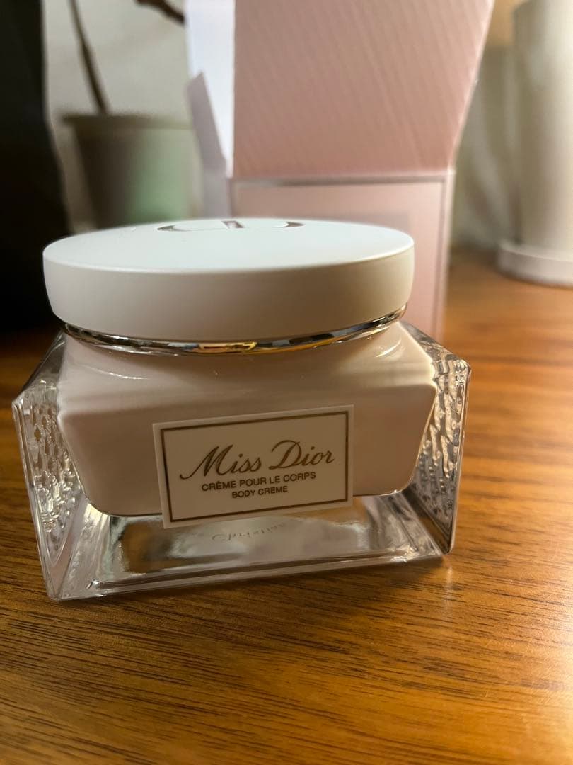 Miss Dior ボディクリーム 200ml