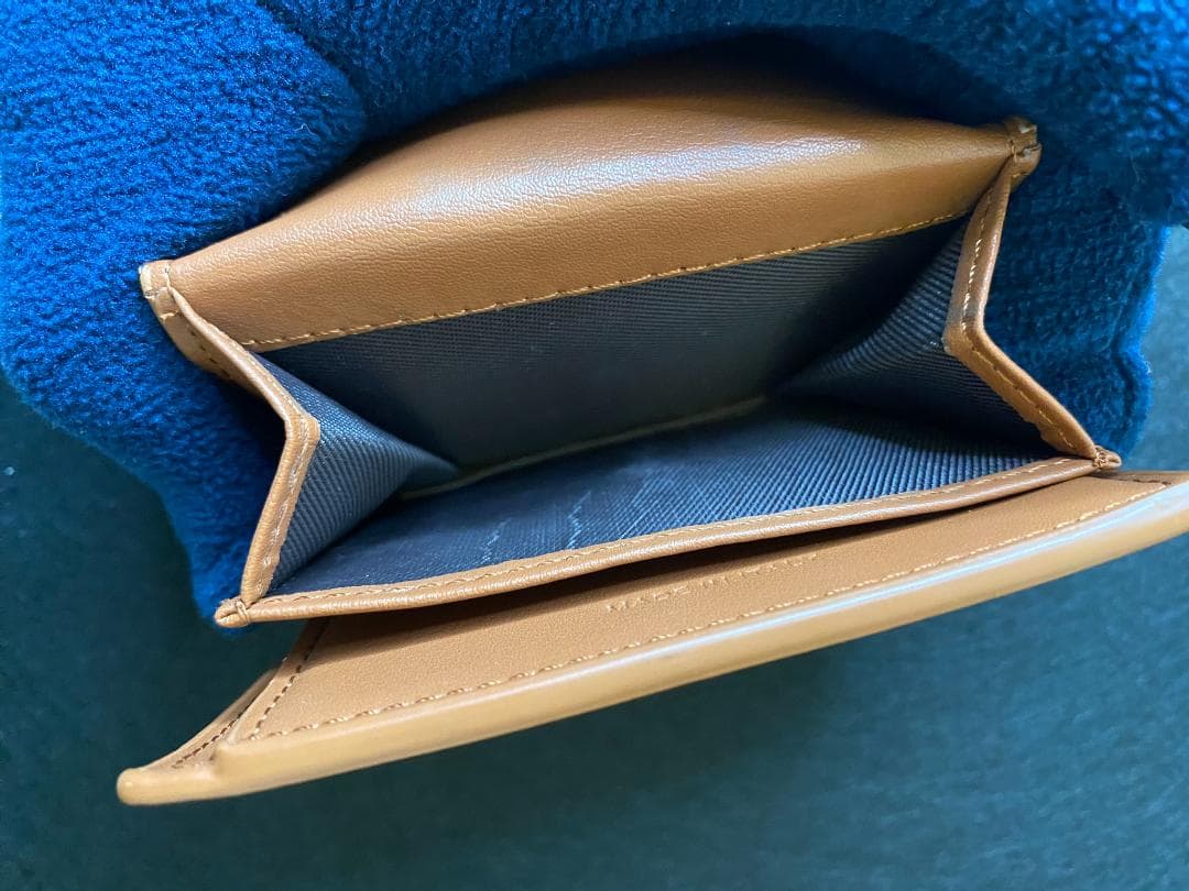 CELINE 三つ折財布