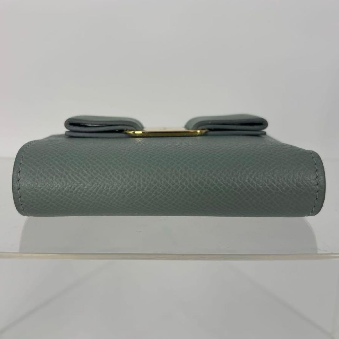 サルバトーレ フェラガモ ヴァラリボン ミントグリーン 二つ折り財布