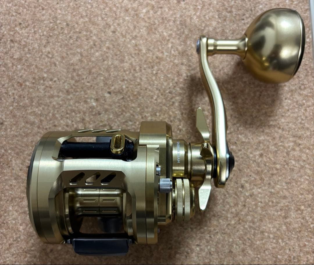 ☆@@@@☆おまけ付き【超美品】（Daiwa）21 BASARA200