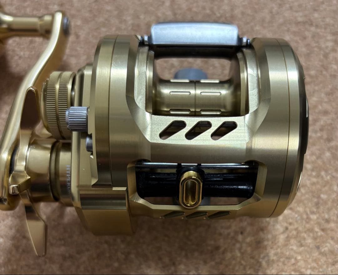 ☆@@@@☆おまけ付き【超美品】（Daiwa）21 BASARA200